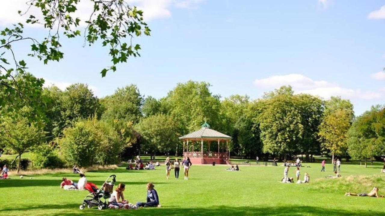 Large London Apartment Near Portobello Market, Notting Hill 外观 照片